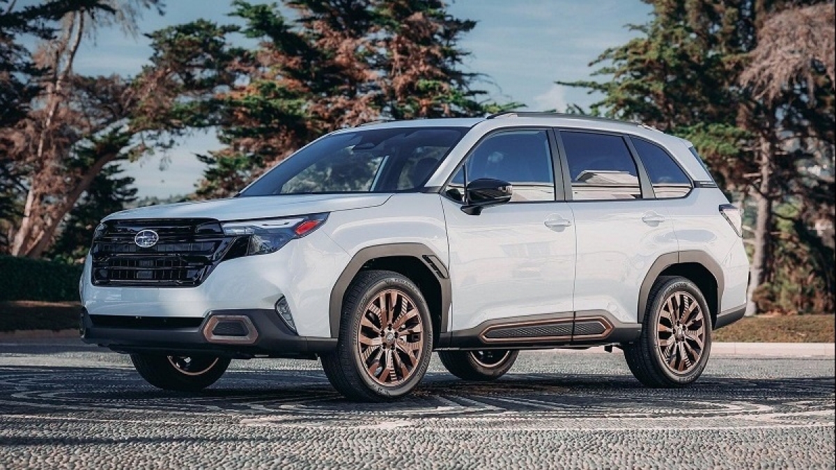 Bảng giá Suzuki và Subaru: XL7 Hybrid, Ciaz và lựa chọn đáng mua