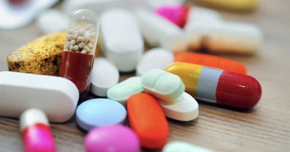 Hàng trăm mỹ phẩm bị thu hồi: Bộ Y tế đang siết chặt điều gì?