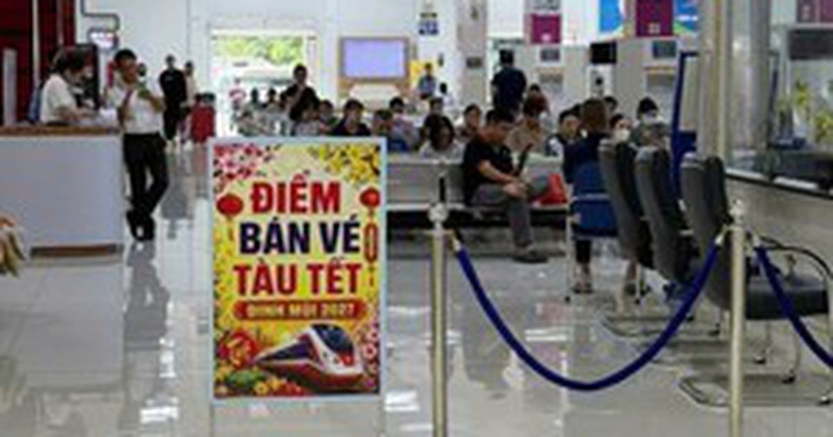 Vé tàu Tết Đinh Mùi mở bán: Có nên săn ngay qua ứng dụng ngân hàng?