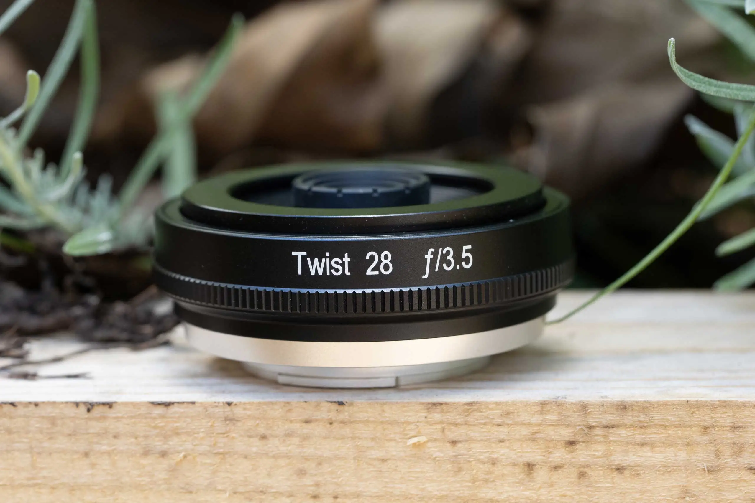 Ống kính sáng tạo độc lạ: Thoát khỏi tiêu chuẩn với Lensbaby và Lomography