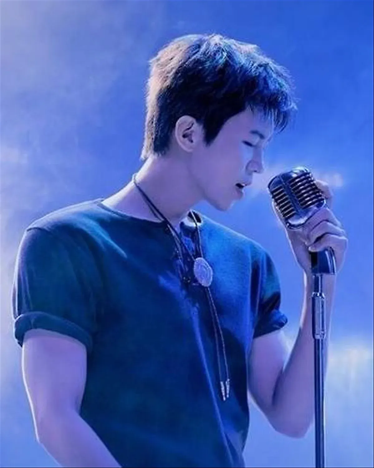 Từ khu nghỉ có máy lạnh đến sân khấu ngoài trời: concert chiều fan như thế nào?