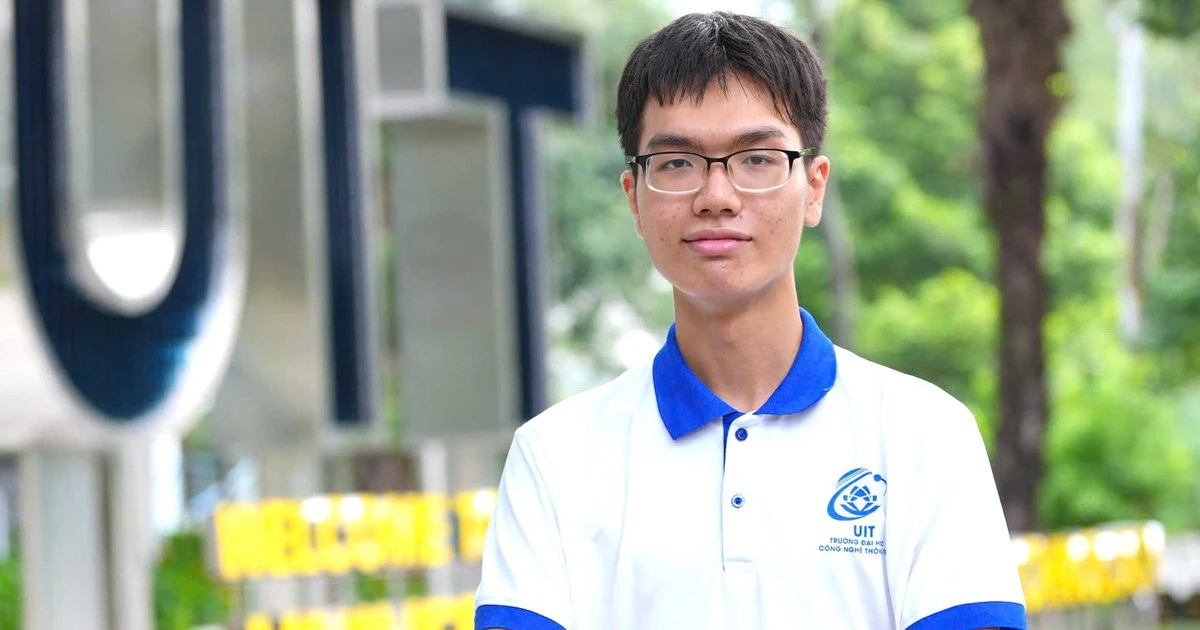 Học lập trình từ lớp 8 và hành trình trở thành thủ khoa đại học công nghệ