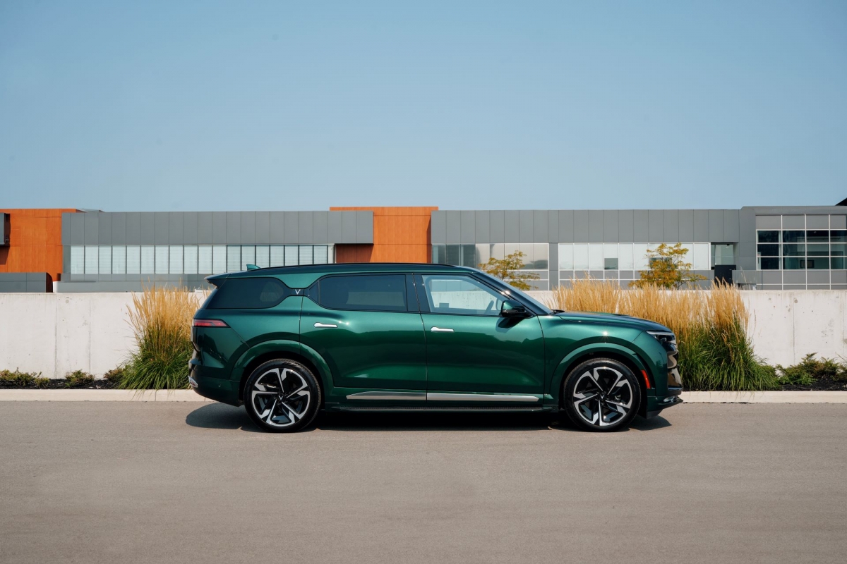 Từ SUV xăng sang VinFast VF 9: nâng hạng rõ rệt