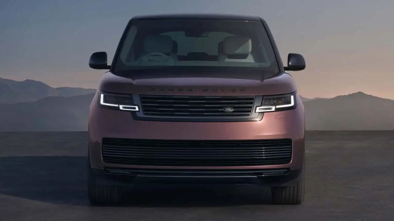 Range Rover Electric: SUV điện hạng sang thách thức Tesla Model Y?