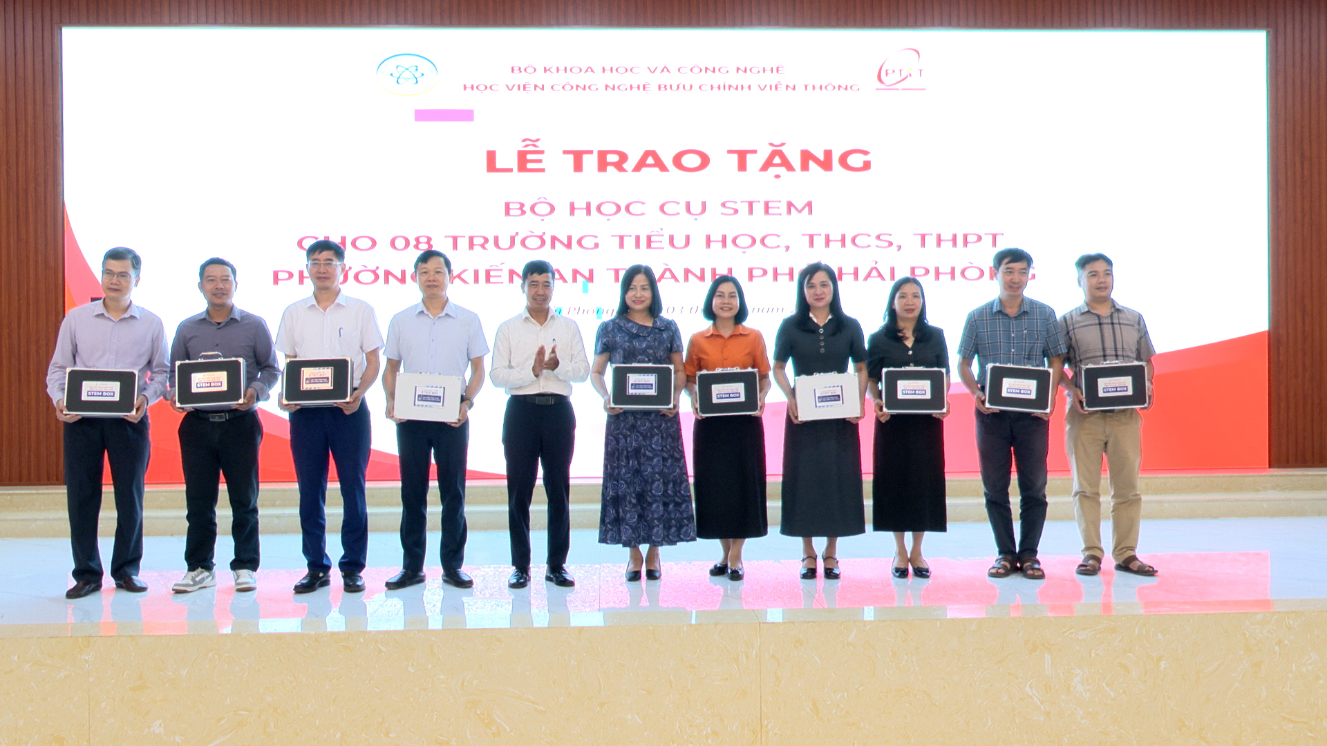 Phòng học STEM vùng sâu: Cơ hội đổi đời cho học sinh nông thôn