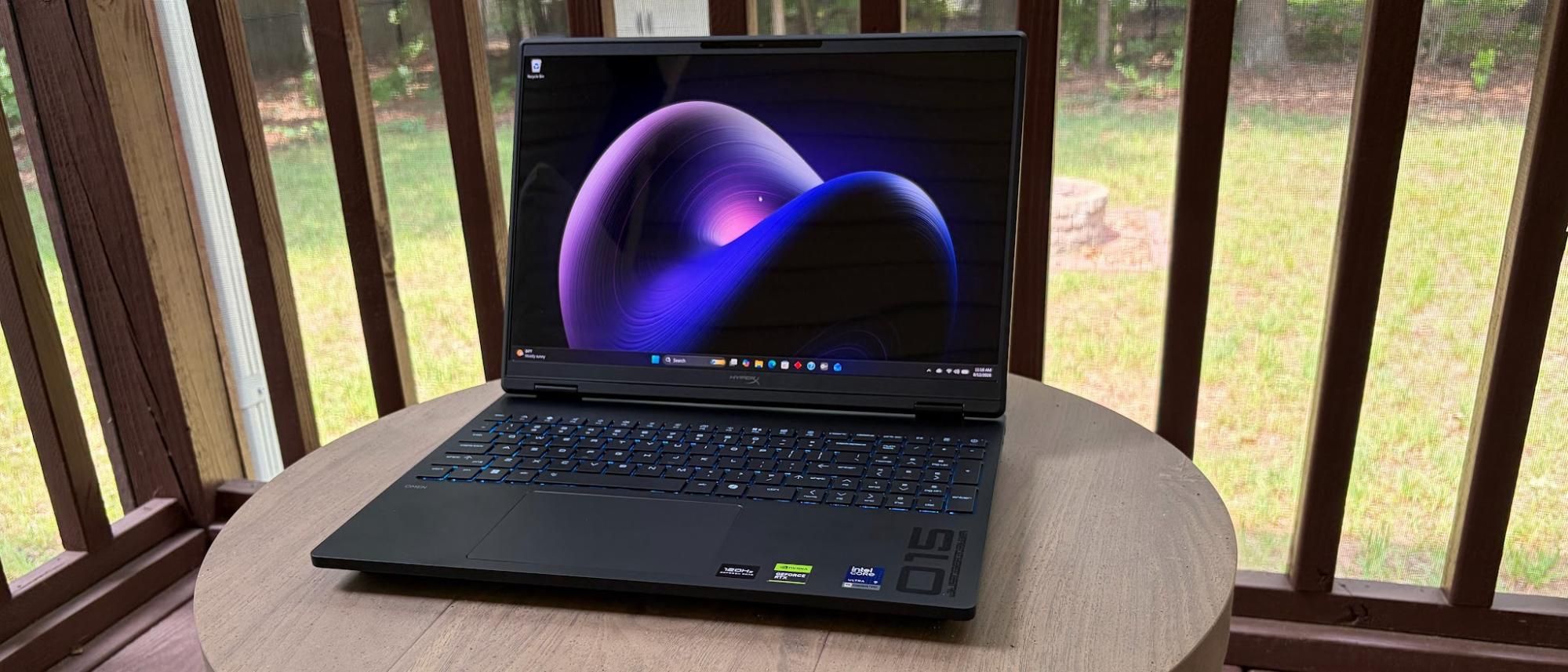 So sánh ba laptop gaming OLED: Alienware 16, Zephyrus G16 và HyperX Omen 15