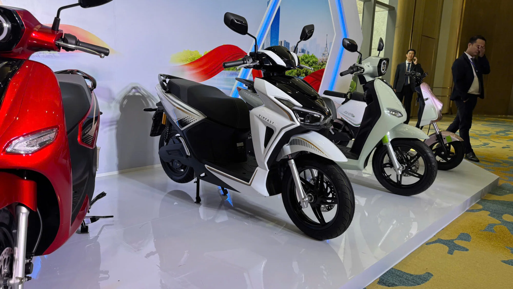 Hướng dẫn chọn chương trình đổi xe máy xăng sang điện tối ưu