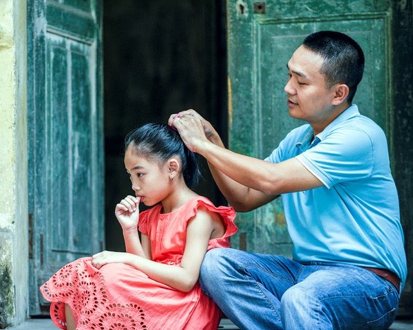 Vai trò người cha trong phát triển trí tuệ và kỹ năng xã hội trẻ