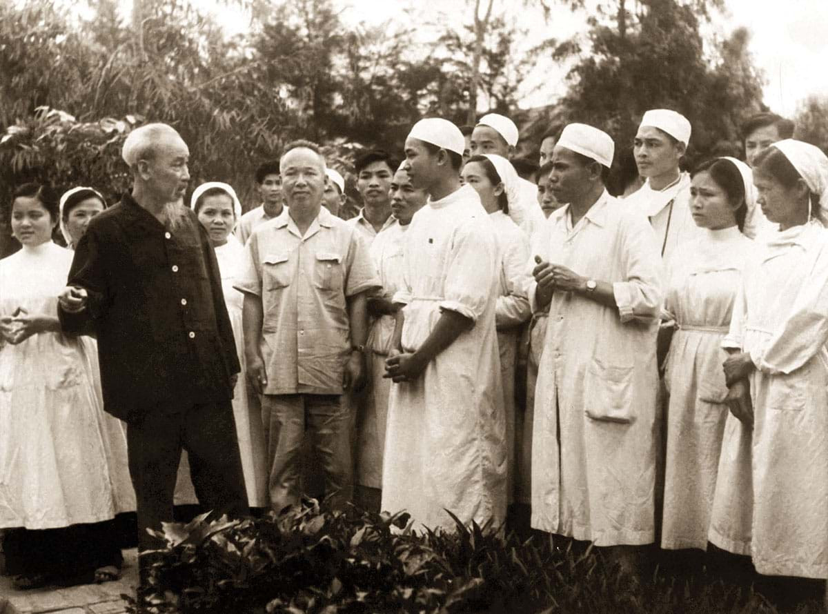 Bác sĩ Phạm Ngọc Thạch: từ chiến khu đến ảnh hưởng khoa học quốc tế
