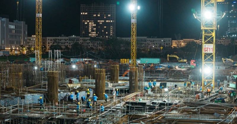 15.500 kỹ sư, công nhân làm việc xuyên lễ trên đại công trường APEC