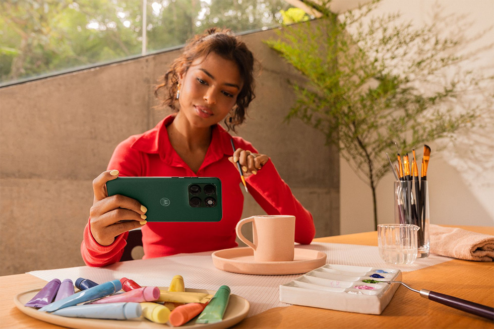 Motorola Edge 70 Plus 200MP: tầm trung thách thức flagship hay chỉ là cuộc đua số?
