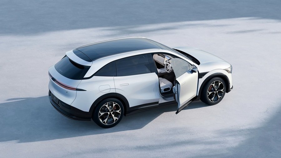 Zeekr 7X và 009: SUV, MPV điện Trung Quốc nhập khẩu có đủ sức thách thức Tesla?