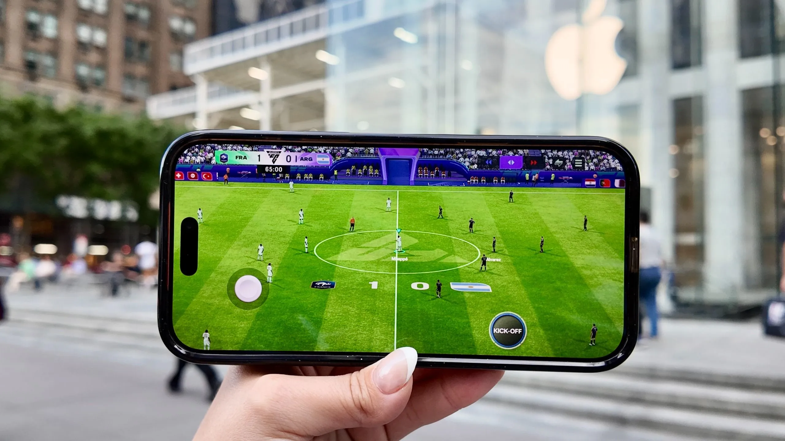 Chơi game di động cùng bạn bè trên mọi nền tảng