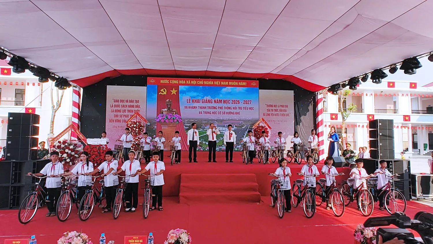 Những ngôi trường mới đang thay đổi đời sống học sinh miền núi
