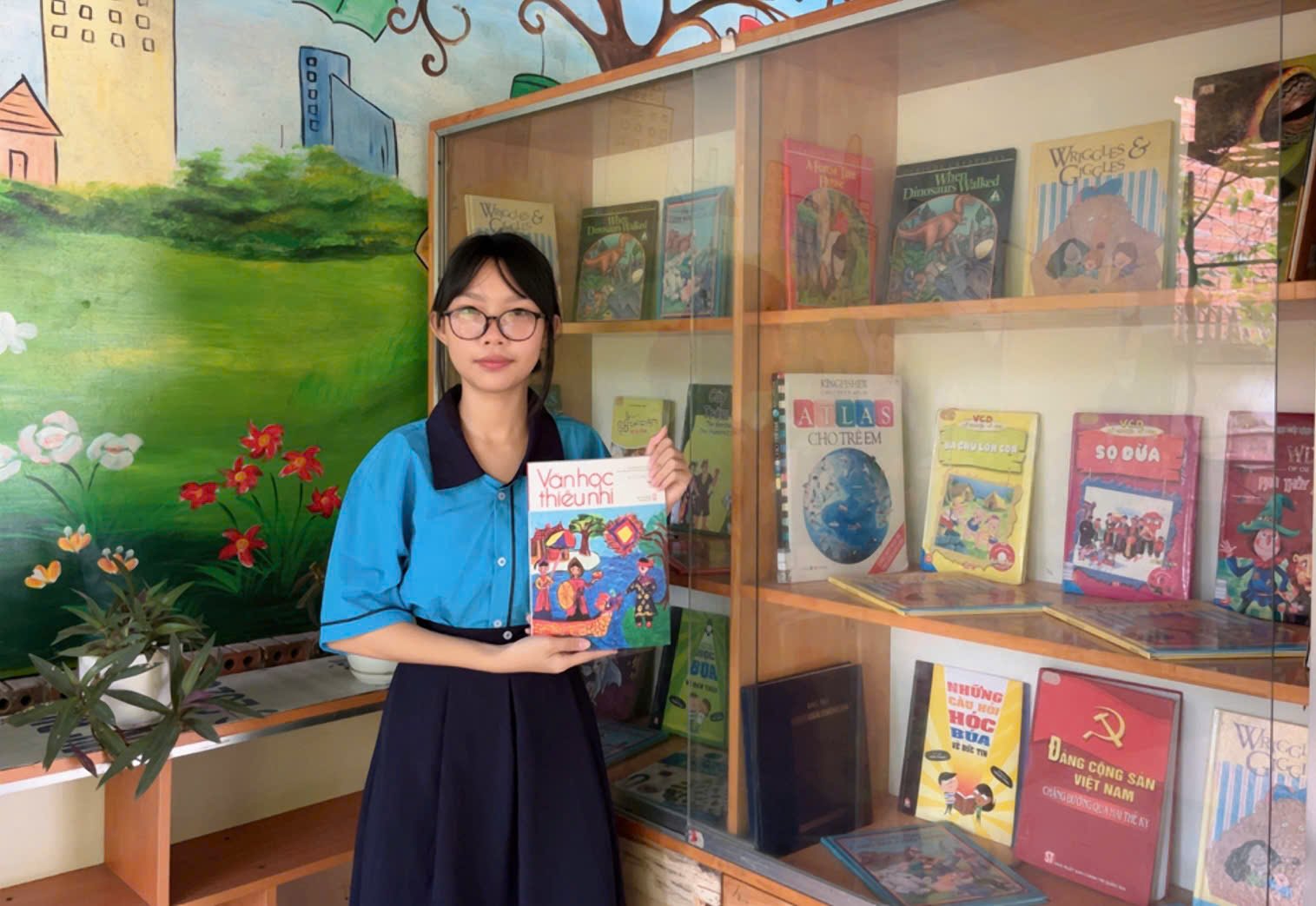 Năng lực đọc của thế hệ trẻ đang sụt giảm: Phụ huynh phải hành động trong thời đại số