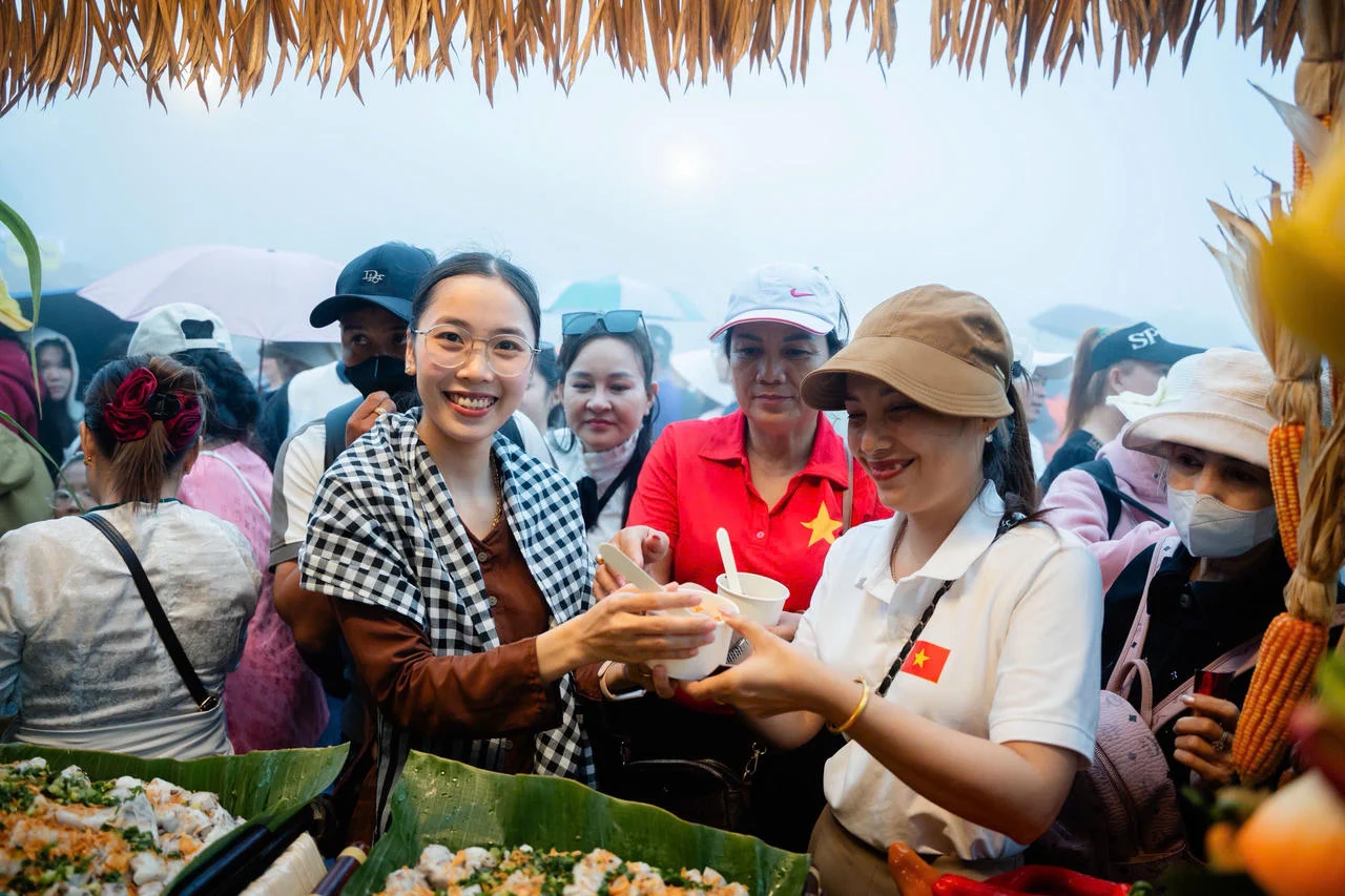 Núi Bà Đen dịp lễ: Bí kíp tránh đám đông và tiết kiệm chi phí