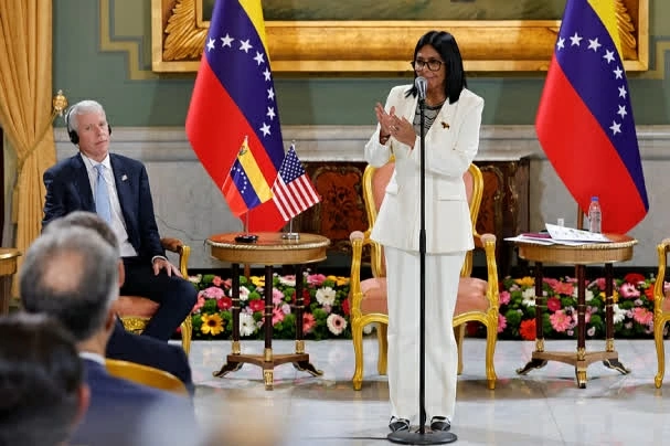 Thỏa thuận dầu Mỹ–Venezuela: Bàn cờ quyền lực đang đảo chiều
