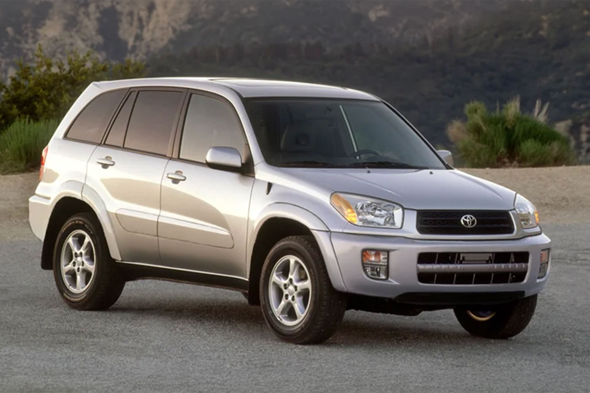 6 lỗi thường gặp trên Toyota RAV4 cũ và cách kiểm tra trước khi mua