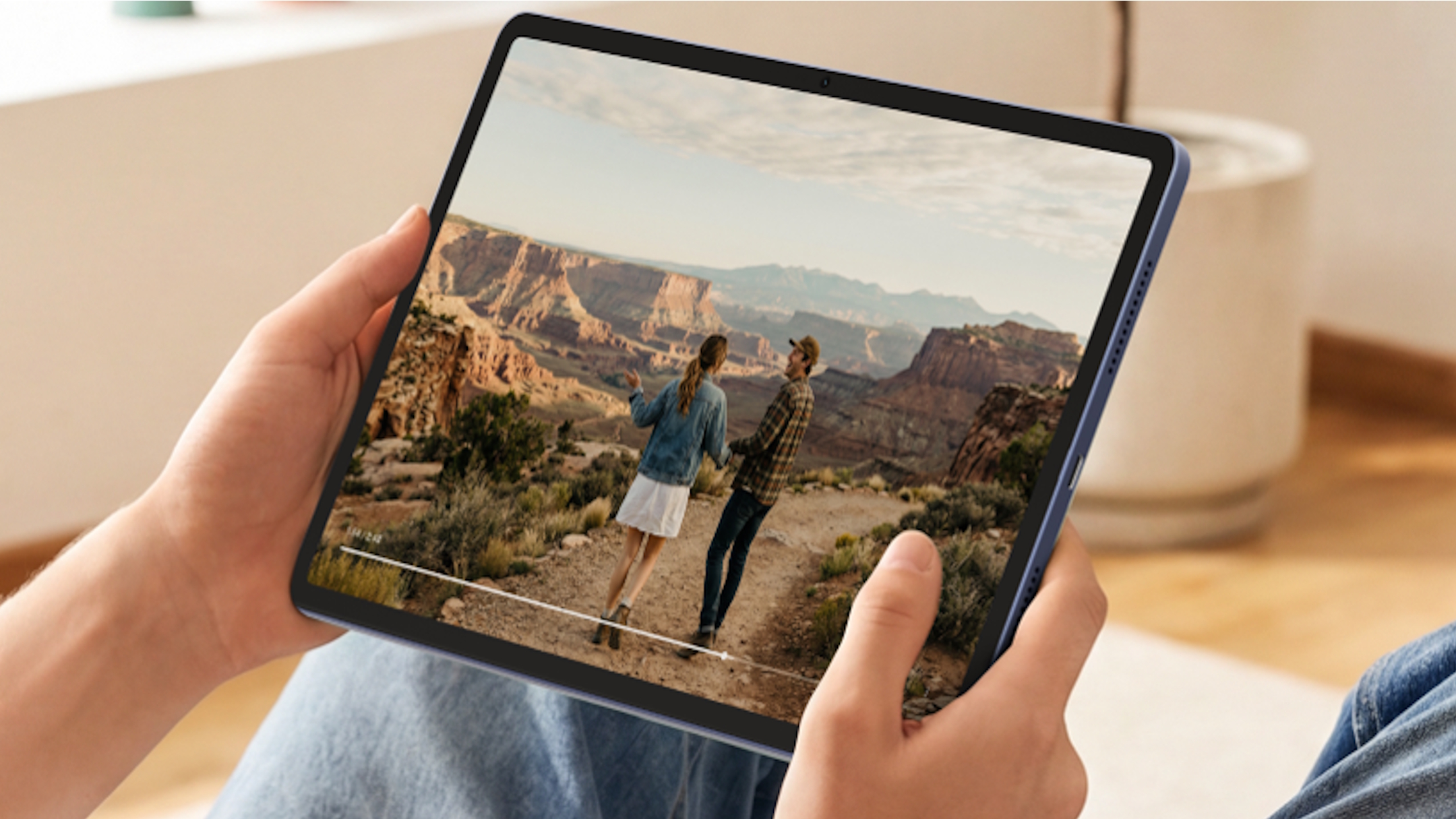 TCL Tab A1 NXTPAPER: tablet đọc sách giá rẻ có đáng mua?
