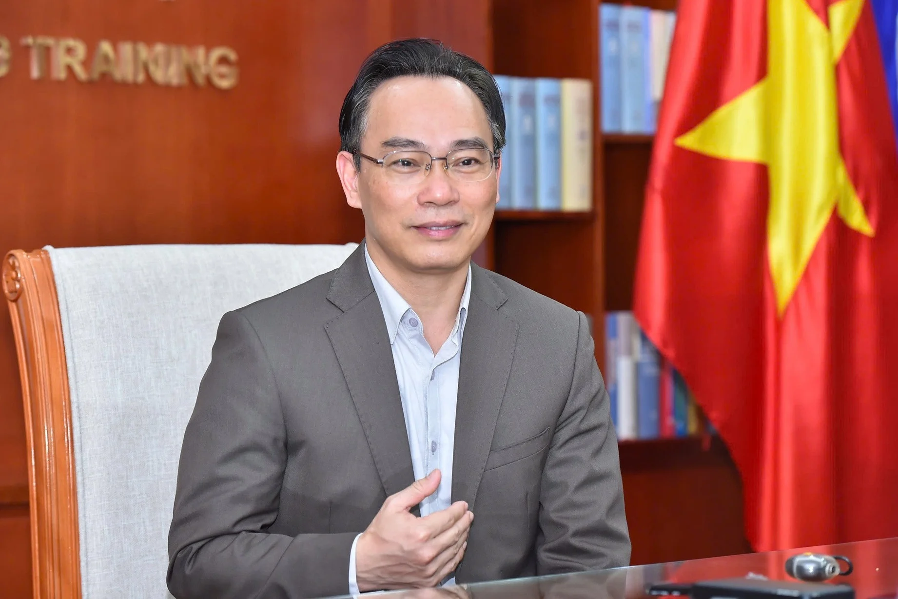Giáo dục thực chất hay điểm số cao: Phụ huynh đang chọn sai hướng cho con?