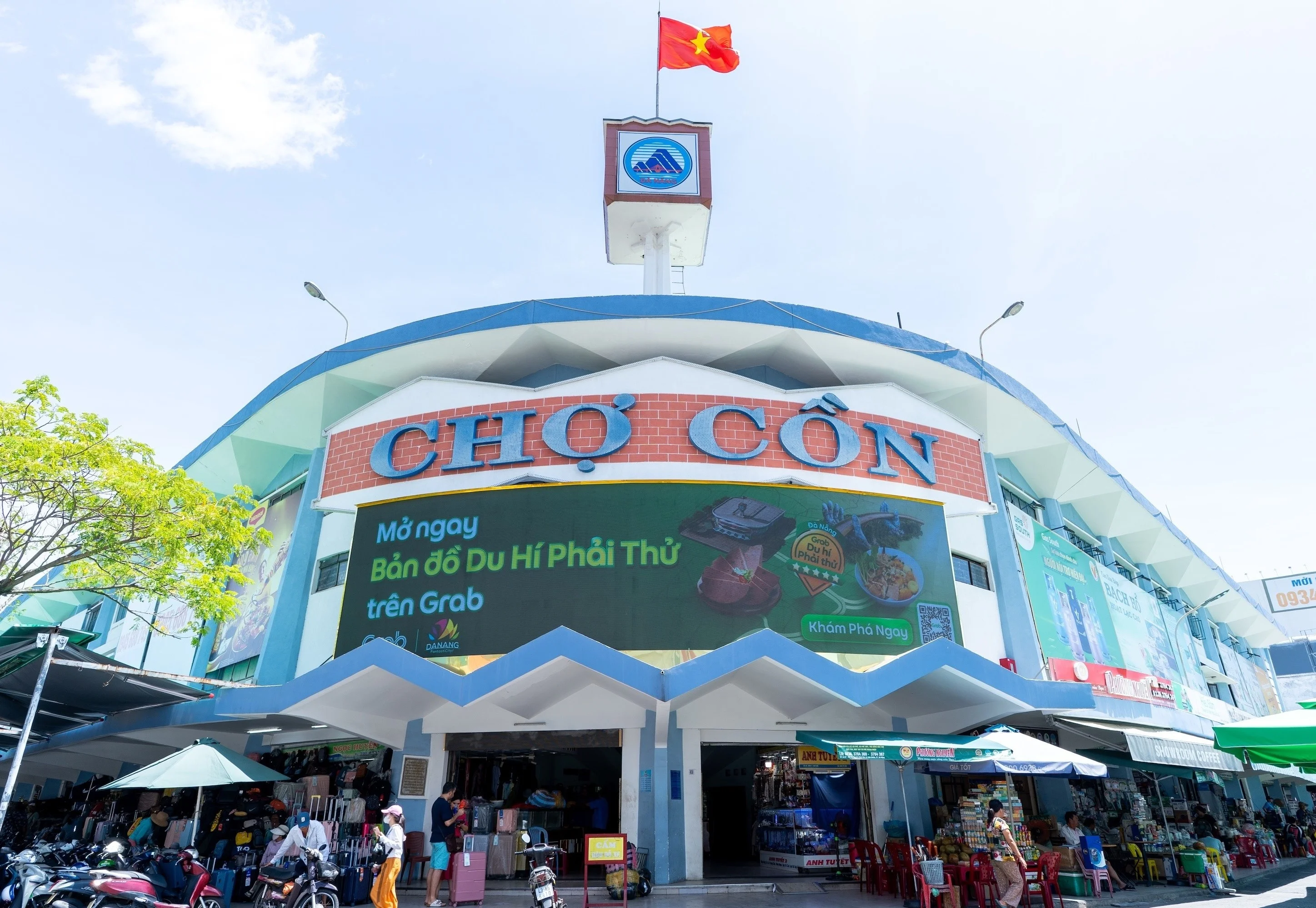 Từ xe bánh tráng vỉa hè đến ứng dụng giao hàng