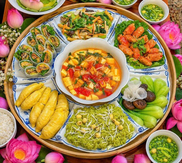 10 mâm cơm gia đình nấu vội cho ngày lễ