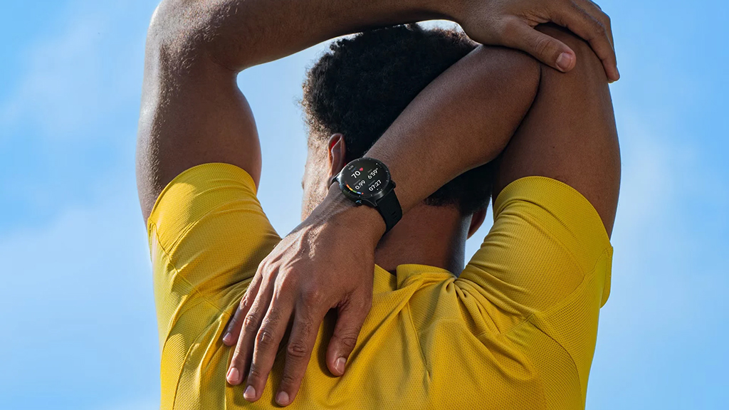 Moto Watch Ultra: cú trở lại tham vọng của đồng hồ thông minh Motorola