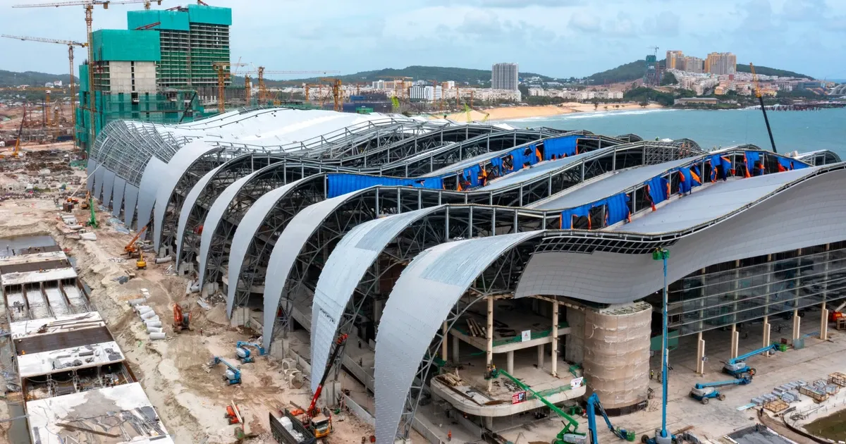 15.500 công nhân làm việc xuyên lễ trên đại công trường Phú Quốc