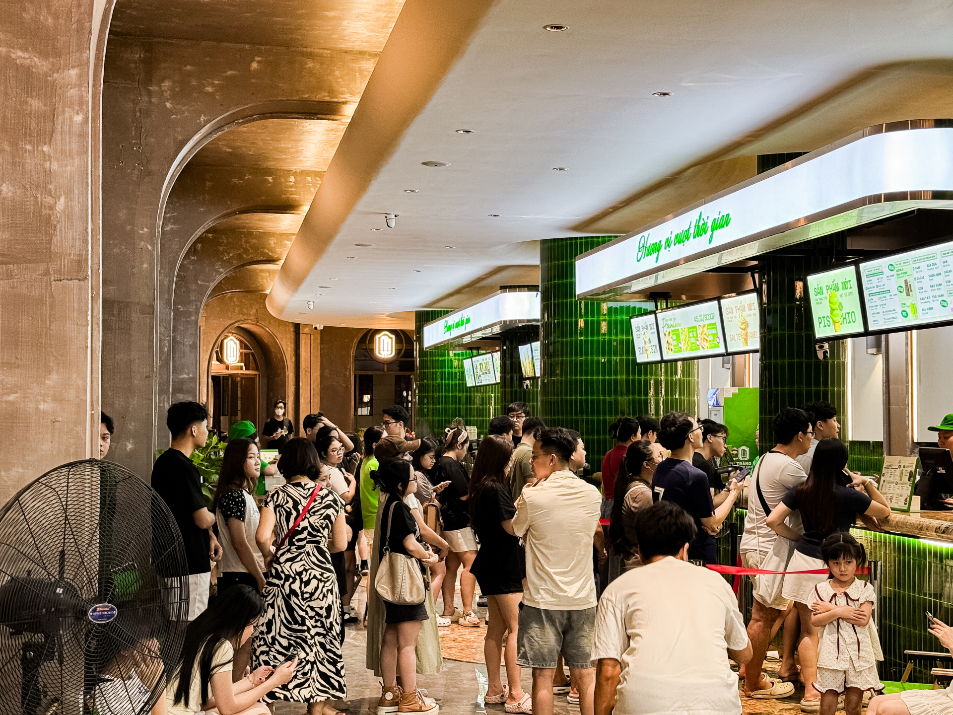 Tam Hảo, Mixue và cuộc lội ngược dòng của thương hiệu bình dân ở Hồ Gươm