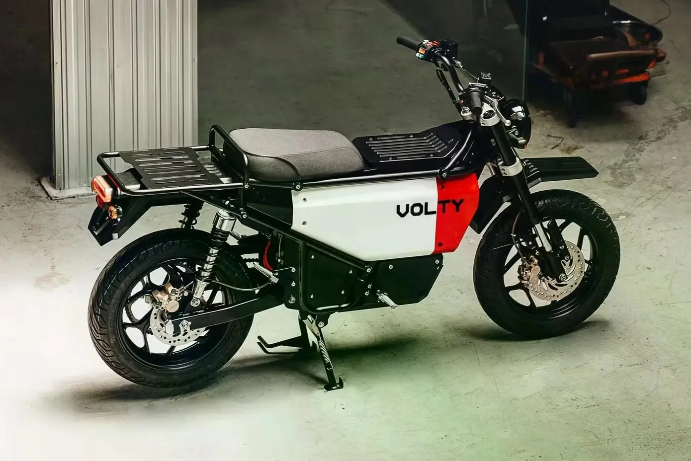 Nuen Moto Volty U1: xe máy điện đổi pin cho dân thương mại