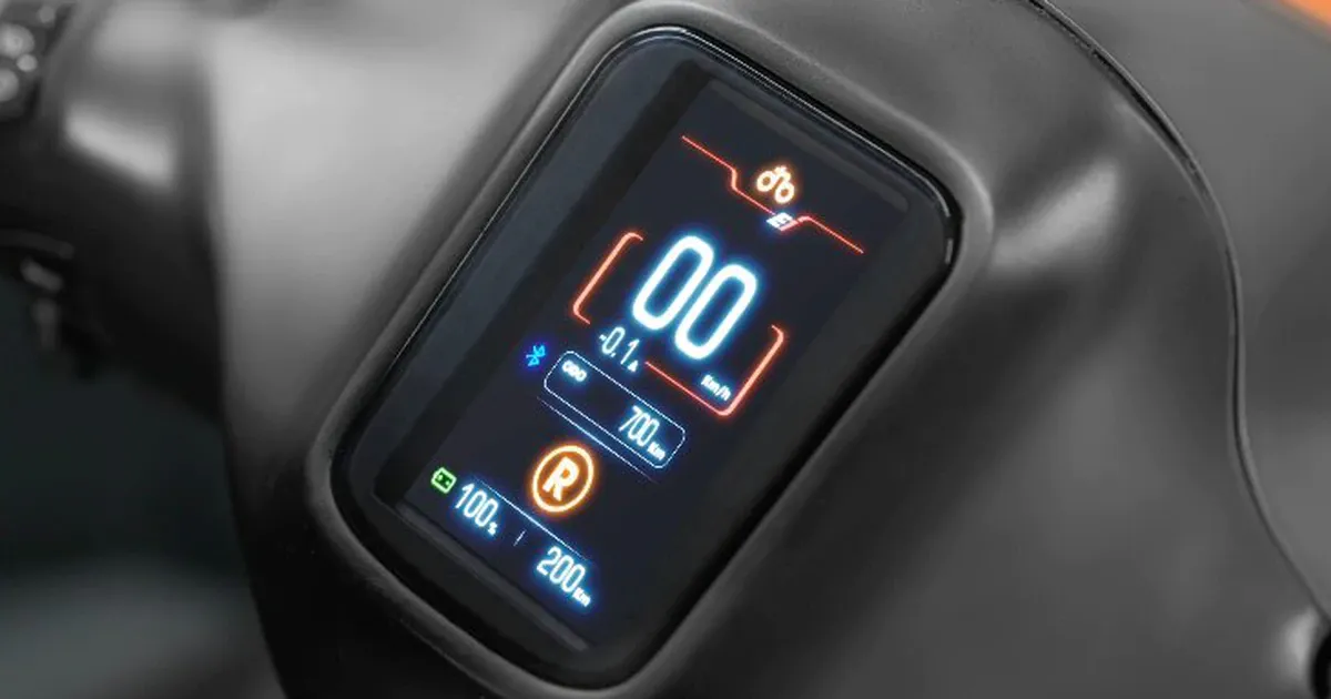 Xe máy điện dưới 30 triệu: So kè Era E2 và DK V2