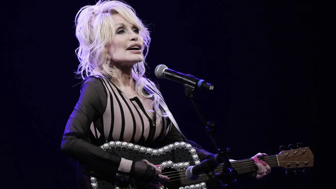 Dolly Parton: Từ đồng quê Tennessee đến biểu tượng văn hóa bất diệt