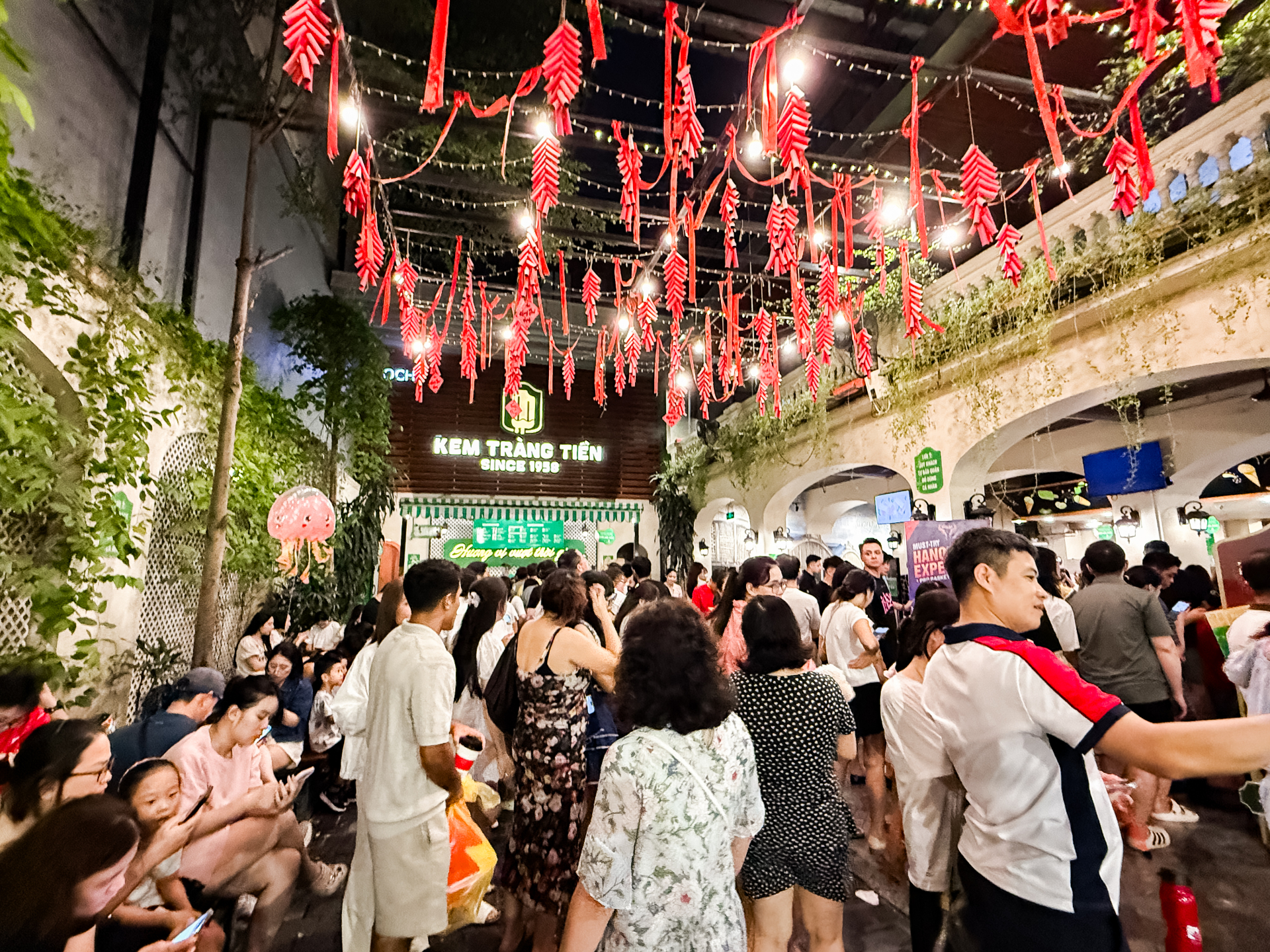 Tam Hảo, Mixue và cuộc lội ngược dòng của thương hiệu bình dân ở Hồ Gươm