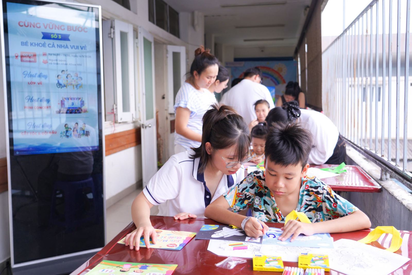 Lớp học trong bệnh viện: giữ nhịp đến trường cho bệnh nhi