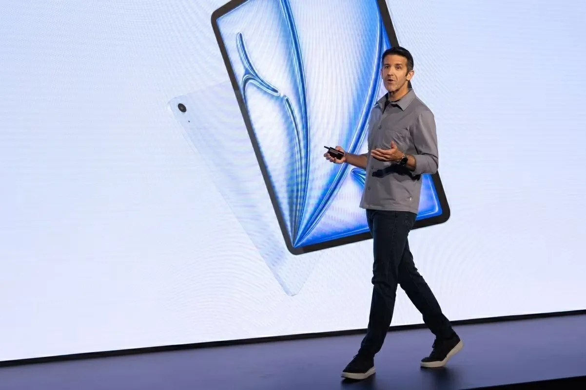 John Ternus lên nắm Apple: phép thử đầu tiên ở sự kiện 9/9