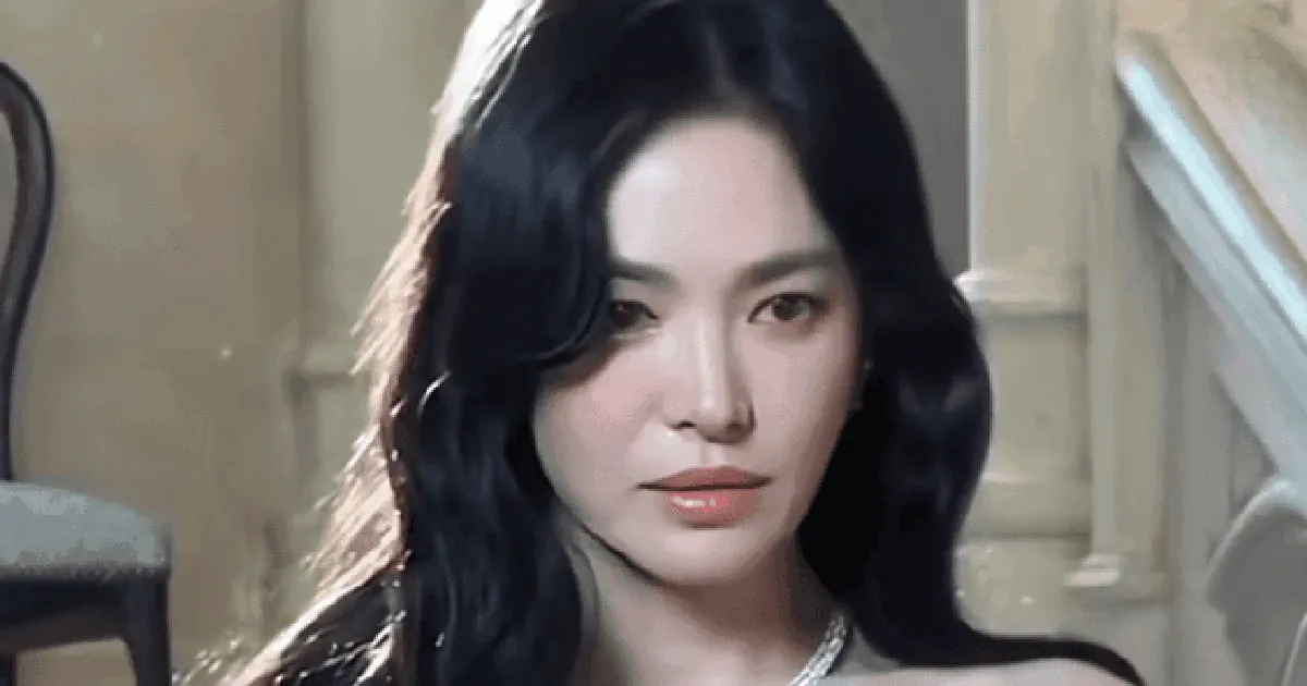 Từ nàng thơ nổi loạn đến biểu tượng bất hủ: hành trình nhan sắc Song Hye-kyo