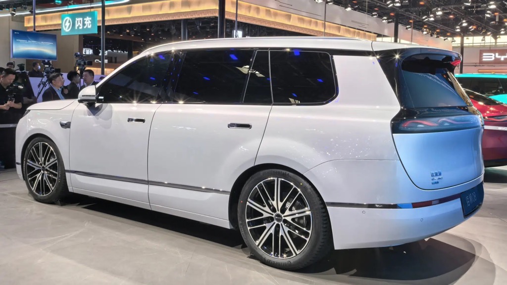 BYD Sealion 08: SUV cỡ lớn 5-6 chỗ thách thức phân khúc điện – hybrid