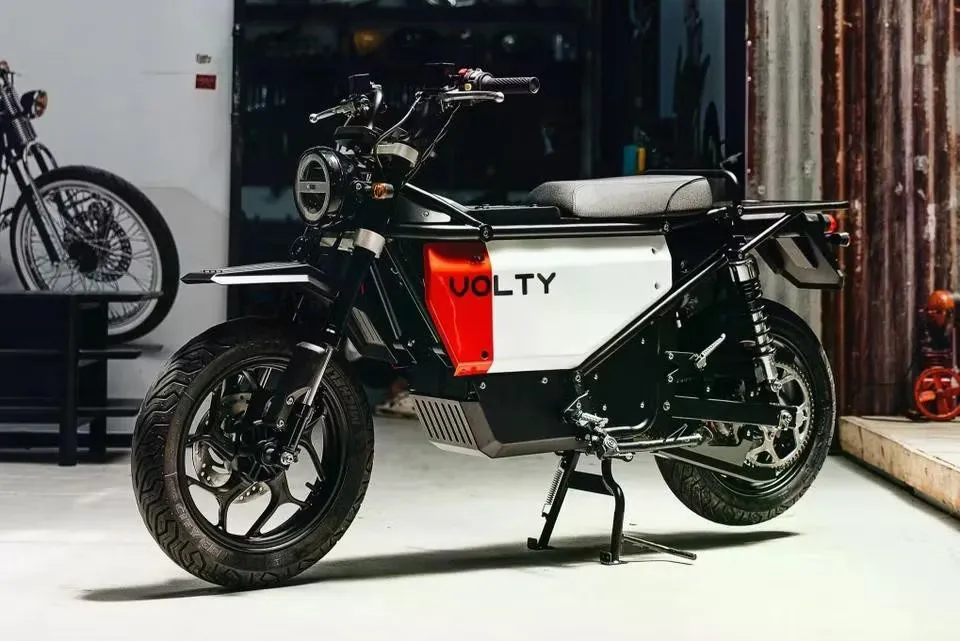 Nuen Moto Volty U1: Xe máy điện đổi pin cho vận tải đô thị?