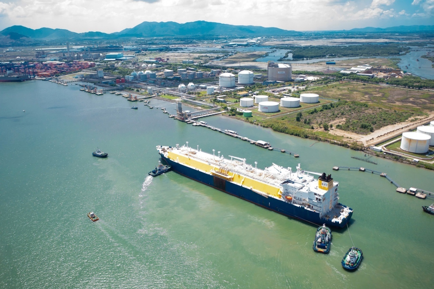 Petrovietnam tiên phong điện gió ngoài khơi: Bước ngoặt từ dầu khí sang năng lượng tái tạo