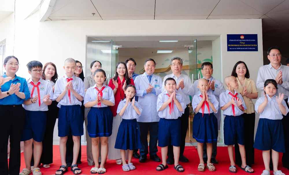 Lớp học trong bệnh viện: giữ cho ước mơ của bệnh nhi không bị gián đoạn