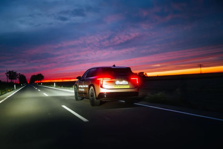 Skoda Peaq lập kỷ lục 936km: thành công kỹ thuật hay ảo vọng tầm hoạt động?