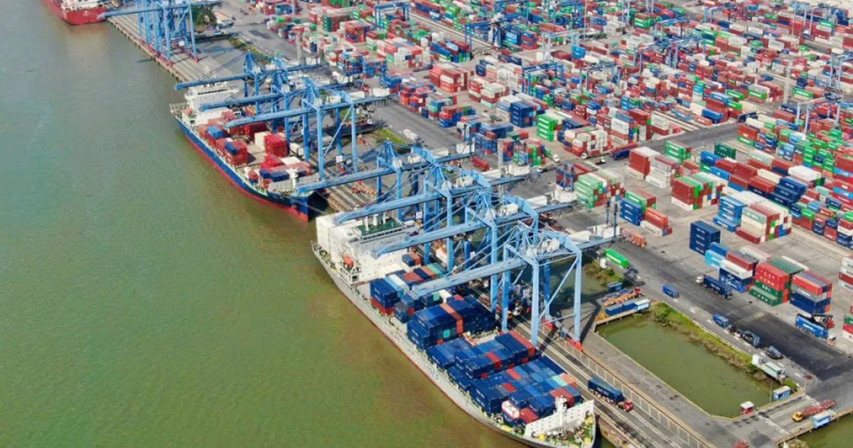 Việt Nam bước vào nhóm thu nhập trung bình cao: vinh quang và phép thử mới