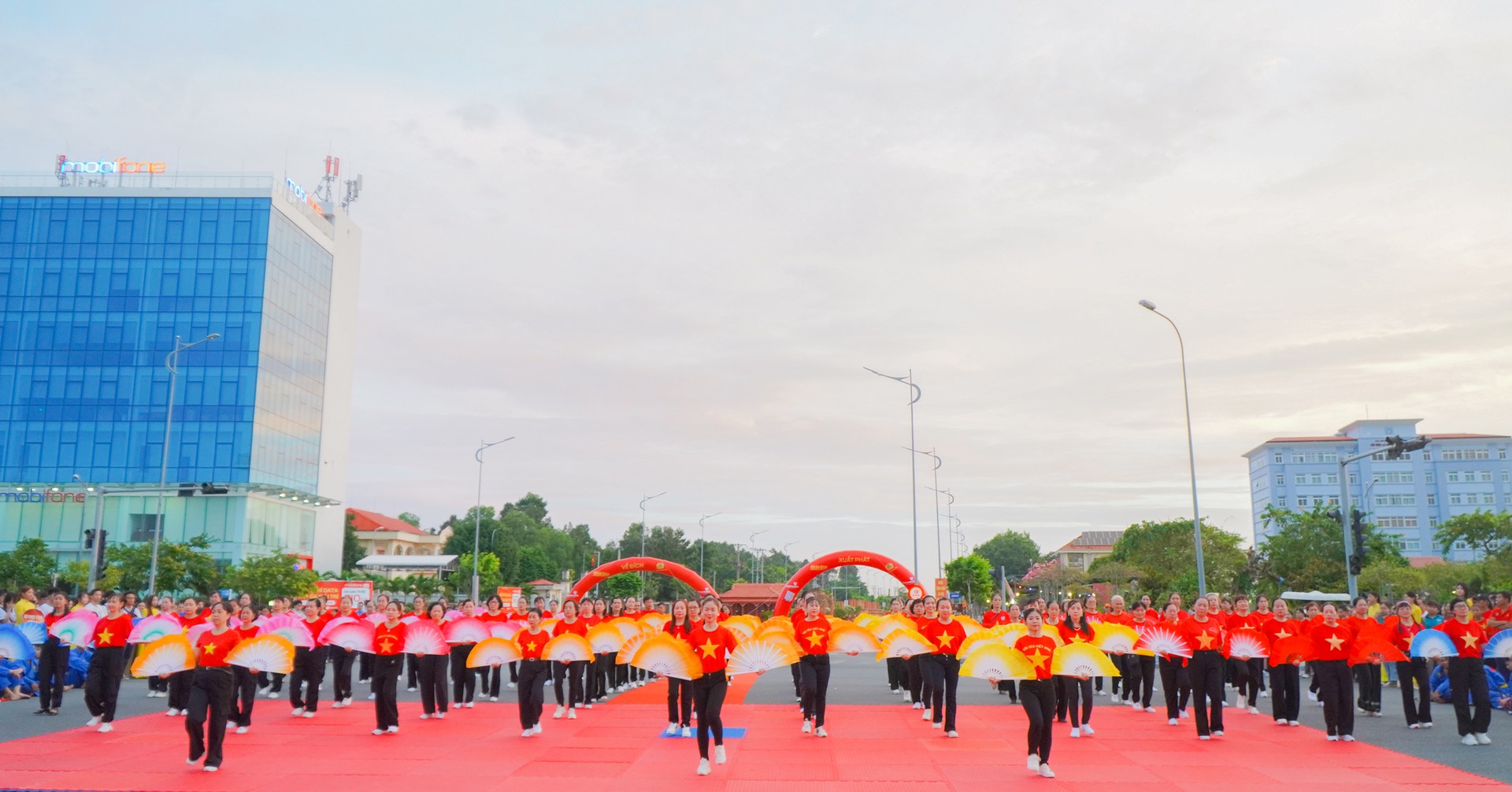 Chương trình đi bộ cộng đồng toàn quốc và cú hích cho sức khỏe cộng đồng