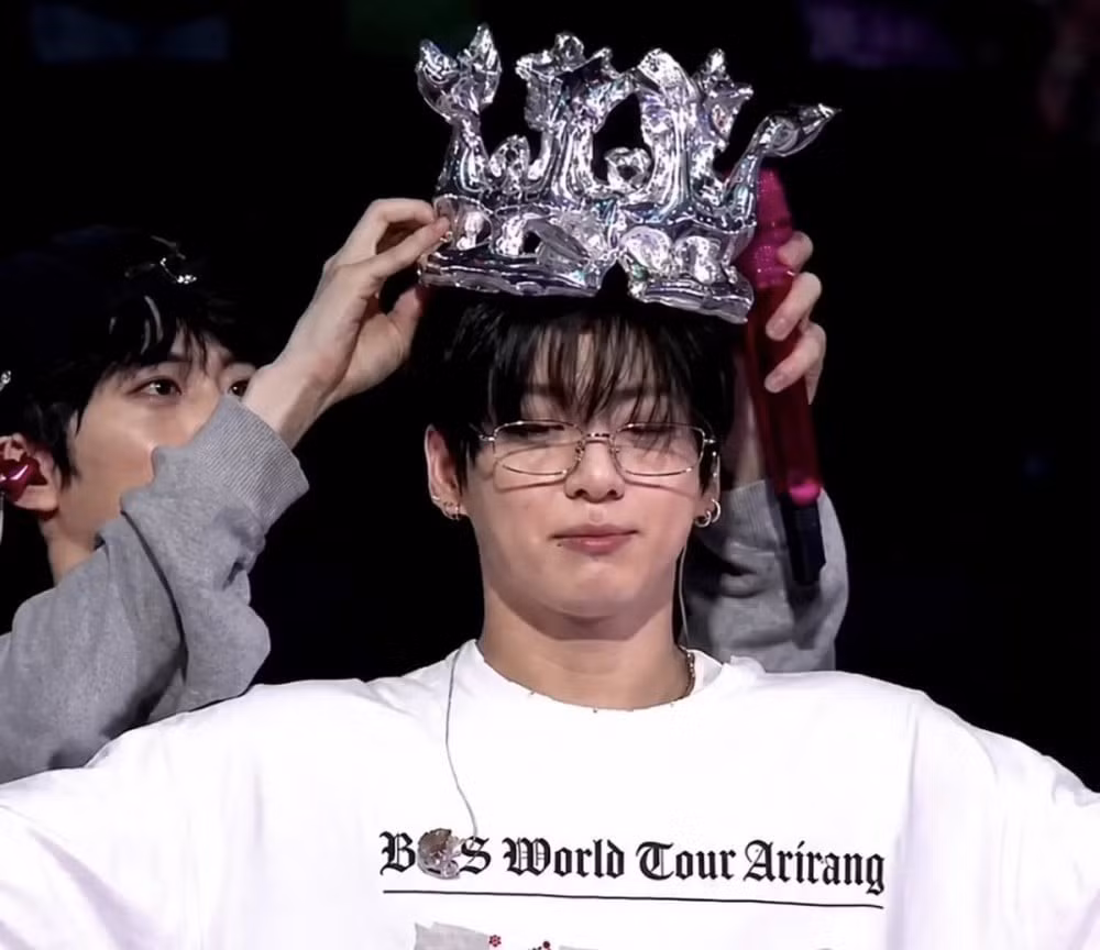 Jungkook và khoảnh khắc xe lăn ở LA: khi fan service trở thành lời tuyên ngôn về sự bao gồm