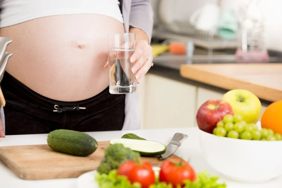 Mẹ bầu mua thực phẩm tuần với ngân sách hạn hẹp: Hướng dẫn chọn đúng chất xơ, protein và vitamin