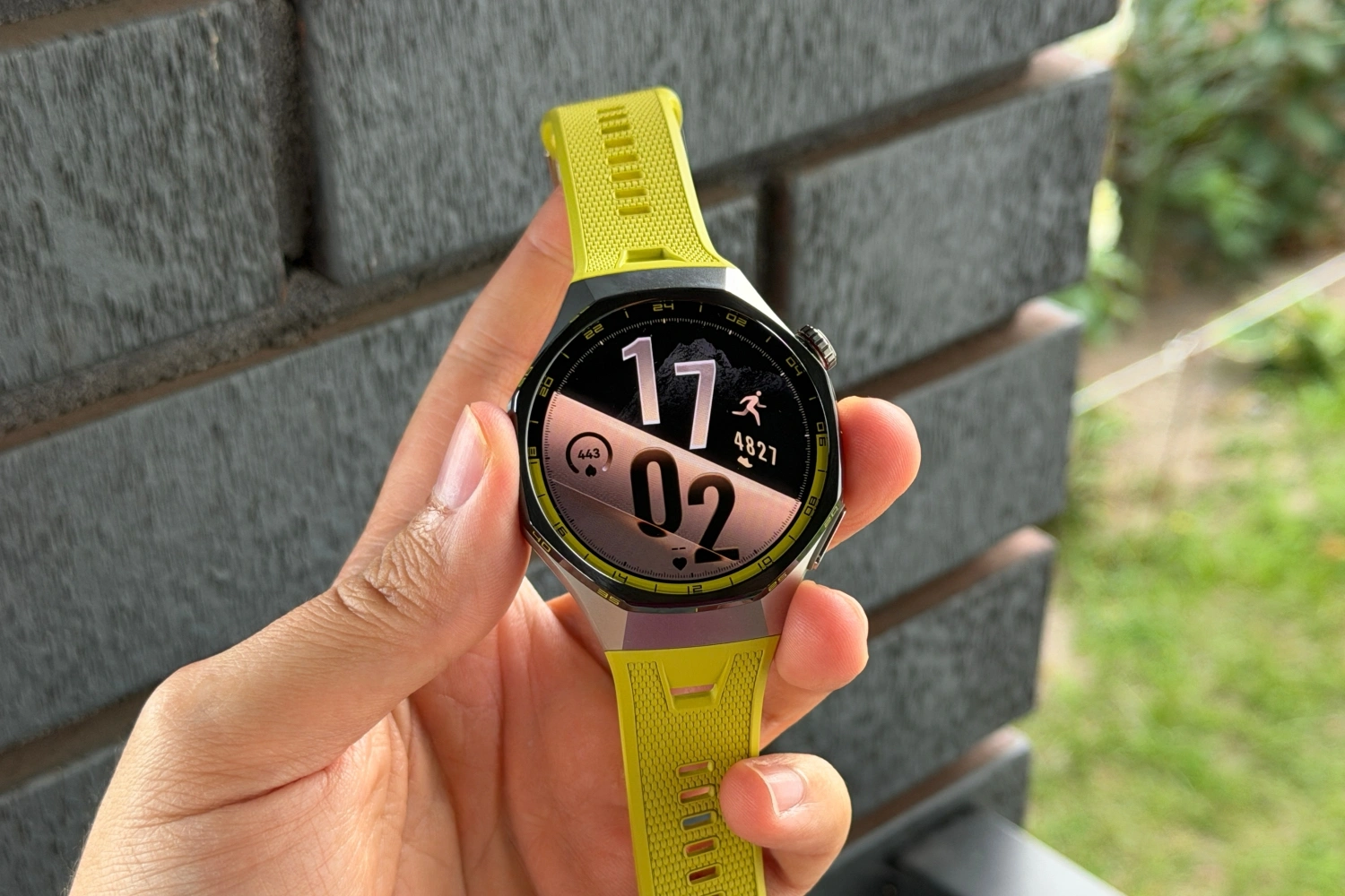 Huawei Watch GT 7 Pro: đồng hồ thể thao titanium cho dân endurance