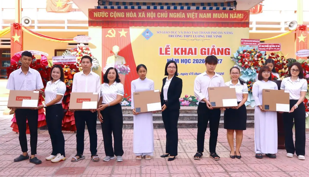 Hơn 3 tỷ đồng học bổng trong mùa khai giảng: ý nghĩa vượt khỏi những con số