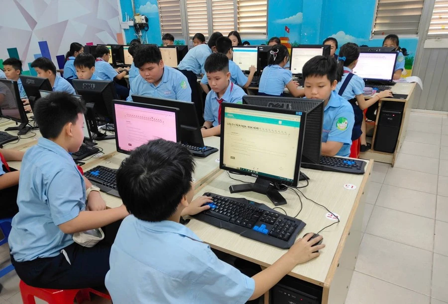 Gia sư AI Hà Nội và cuộc cách mạng học tập 24/7
