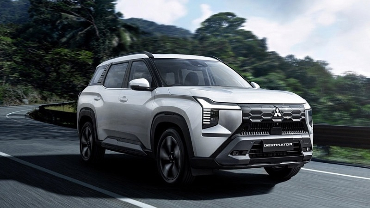 Bảng giá Mitsubishi tháng 9: Triton, Attrage, Xforce, Xpander và Destinator