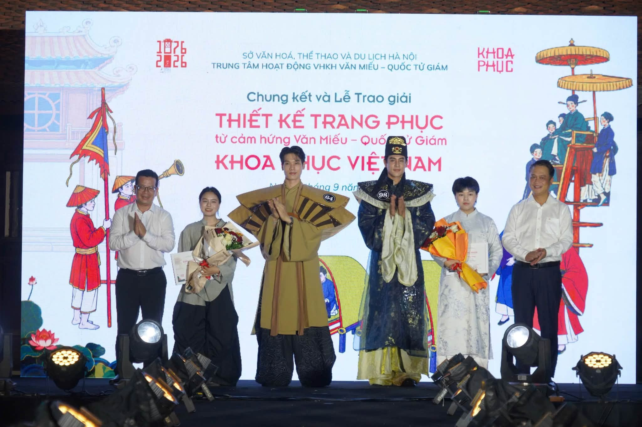 Khoa phục Văn Miếu: Di sản 950 năm bước lên sàn diễn trẻ